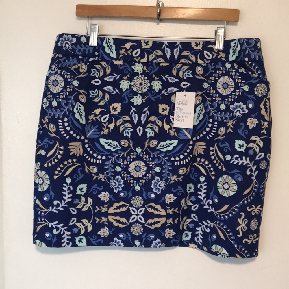 NEW Croft & Barrow Floral Blue Skort. 16 - Picture 2 of 8